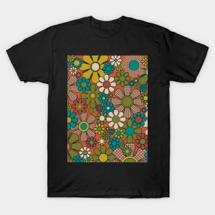 Retro Garden Gingham Flowers Whimsical Vintage 60s 70s Floral Pattern T-Shirt